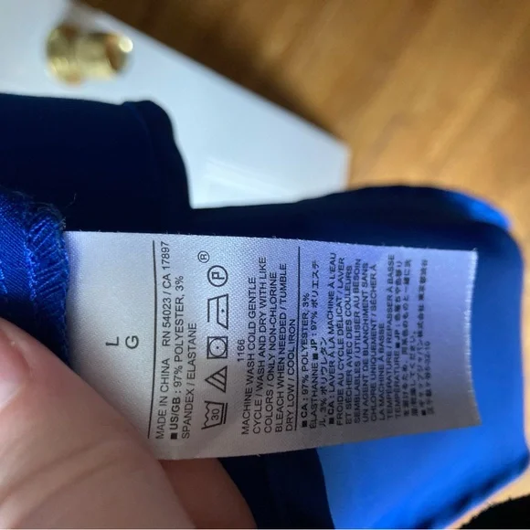 Banana RepublicV Neck Midi Dress in Royal Blue - Picture 5 of 5